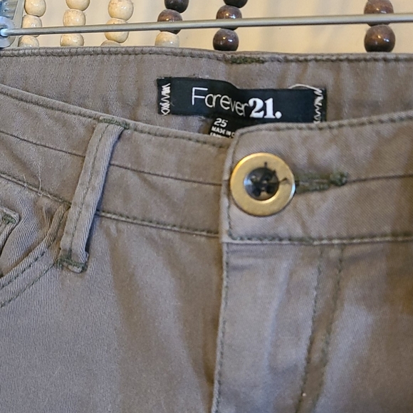 Forever 21 skinnies - Picture 2 of 7